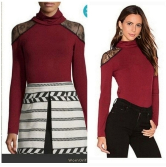 Alice + Olivia Krystalle Turtleneck Sweater Size Medium - Picture 2 of 10